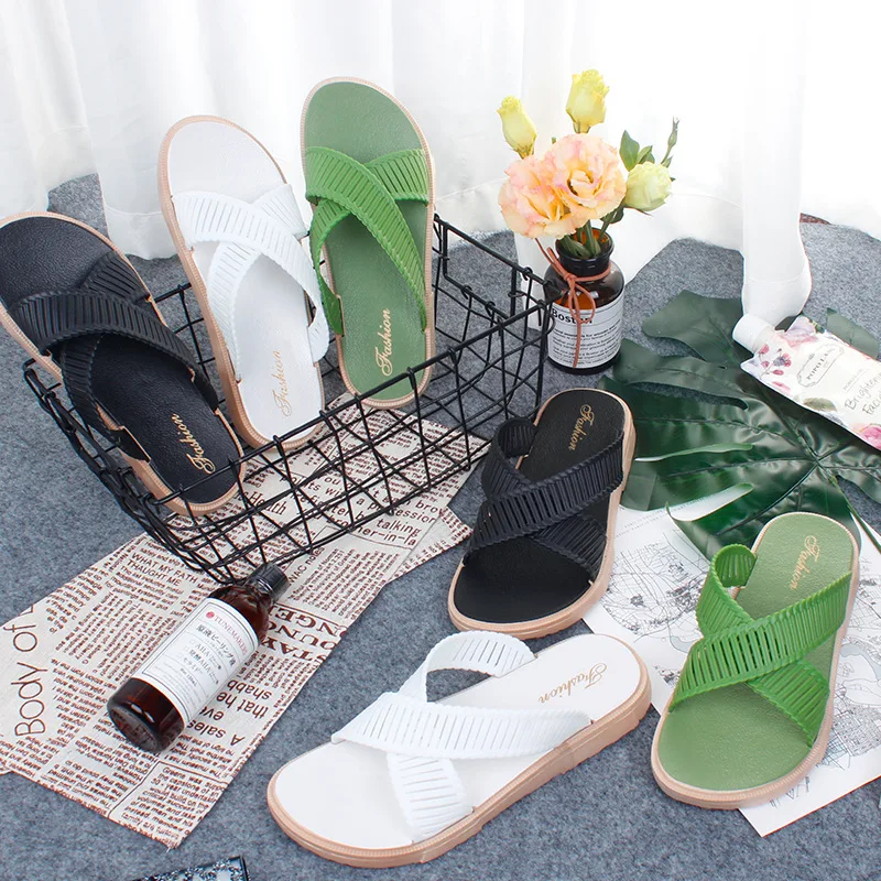 

Новые шлепанцы, Женская Летняя мода, женские сандалии и тапочки с перекрестными ремнями, Студенческая одежда, Мягкие Шлепанцы для пляжа, обу...