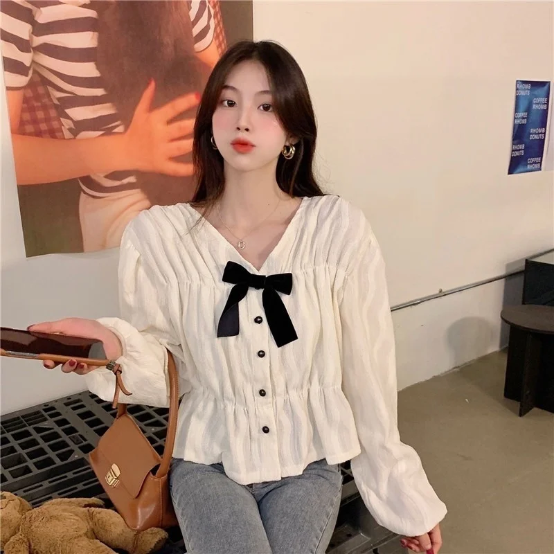 

Shirt Women's Autumn and Winter Design Sense 2021 New French Gentle V-neck Chic Long Sleeve Shirt Fashion