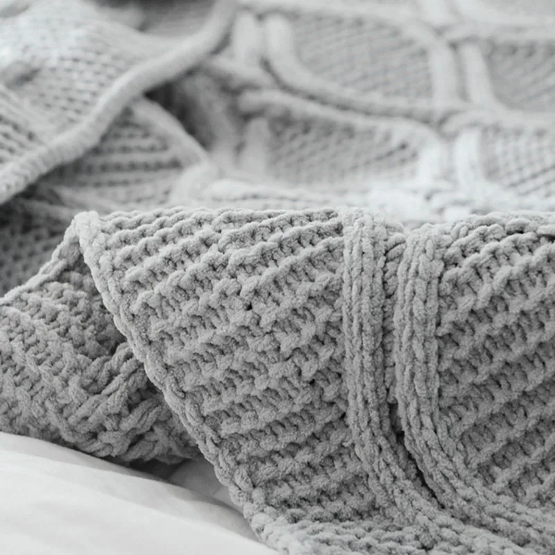 

Tassel ball knitted blanket Solid color Chenille thread blanket Air Conditioning lunch break Sofa cover blanket