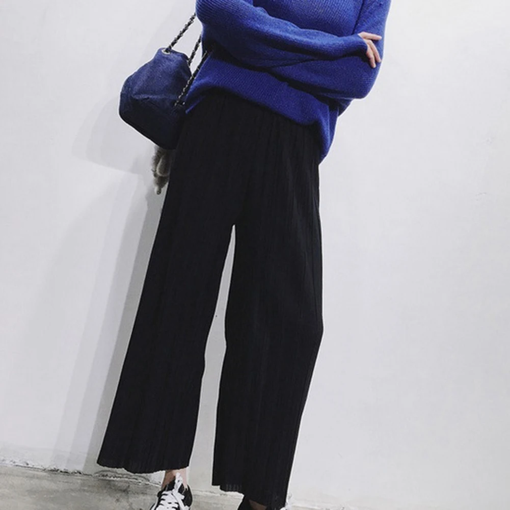 Брюки женские с широкими штанинами однотонные плиссированные укороченные штаны