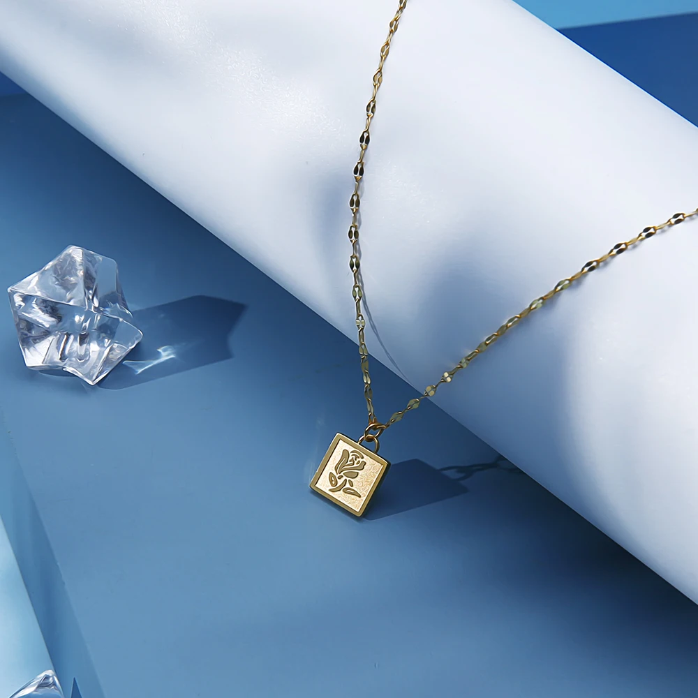 

FANSHIDI Gold Color Rose Frosted Square Necklace Clavicle Chain For Women Stainless Steel Lips Chain Temperament Jewelry