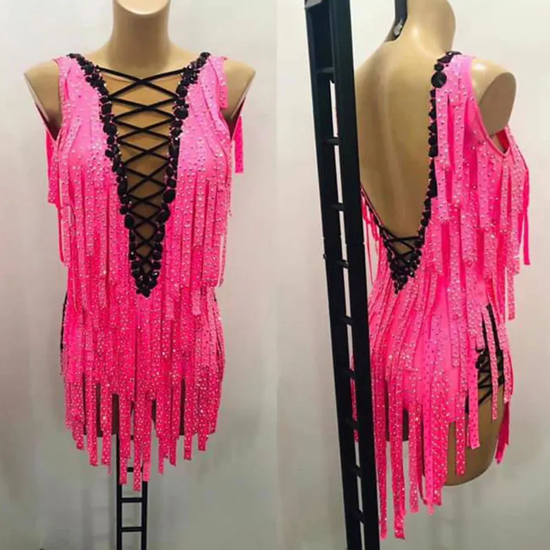 Розовое красное со стразами боди для латинских танцев сексуальное с открытой