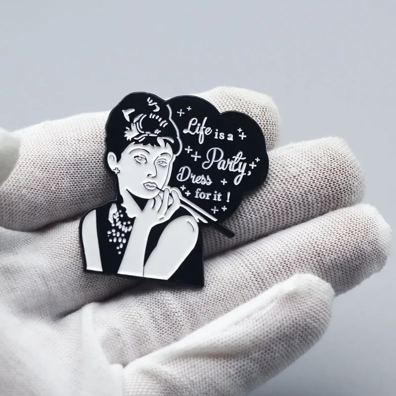 Эмалированная брошь в виде сигареты для красивых девушек оригинальный значок на