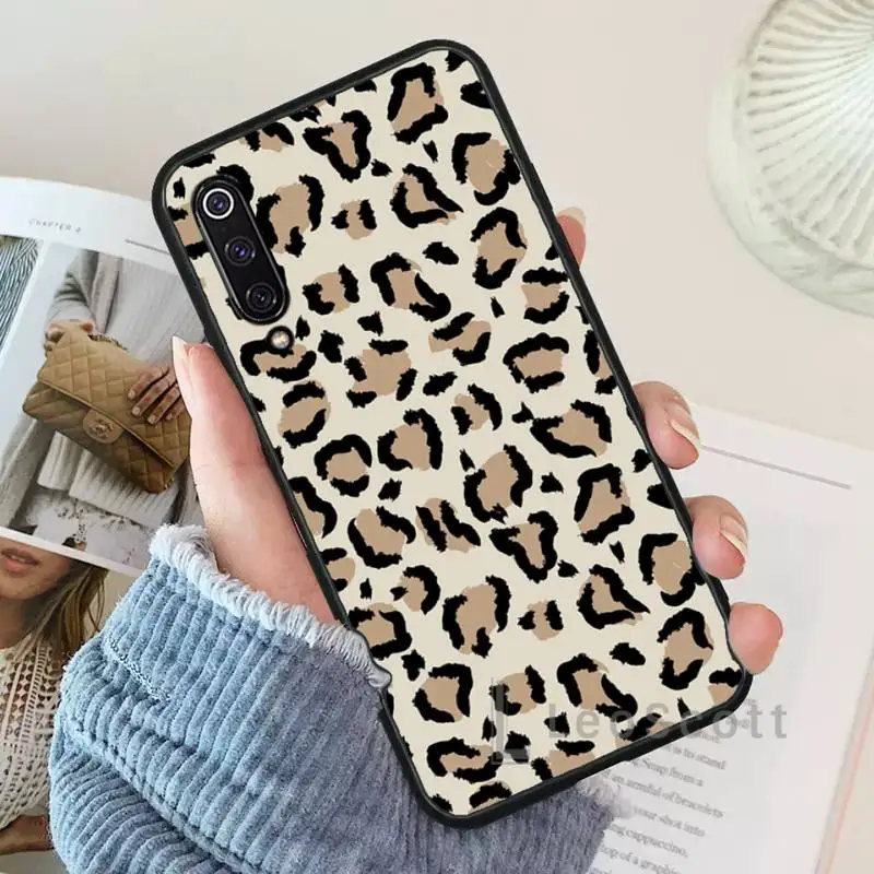 

Leopard sexy painting Phone Case For Xiaomi Redmi 7 9t 9se k20 mi8 max3 lite 9 note 8 9s 10 pro