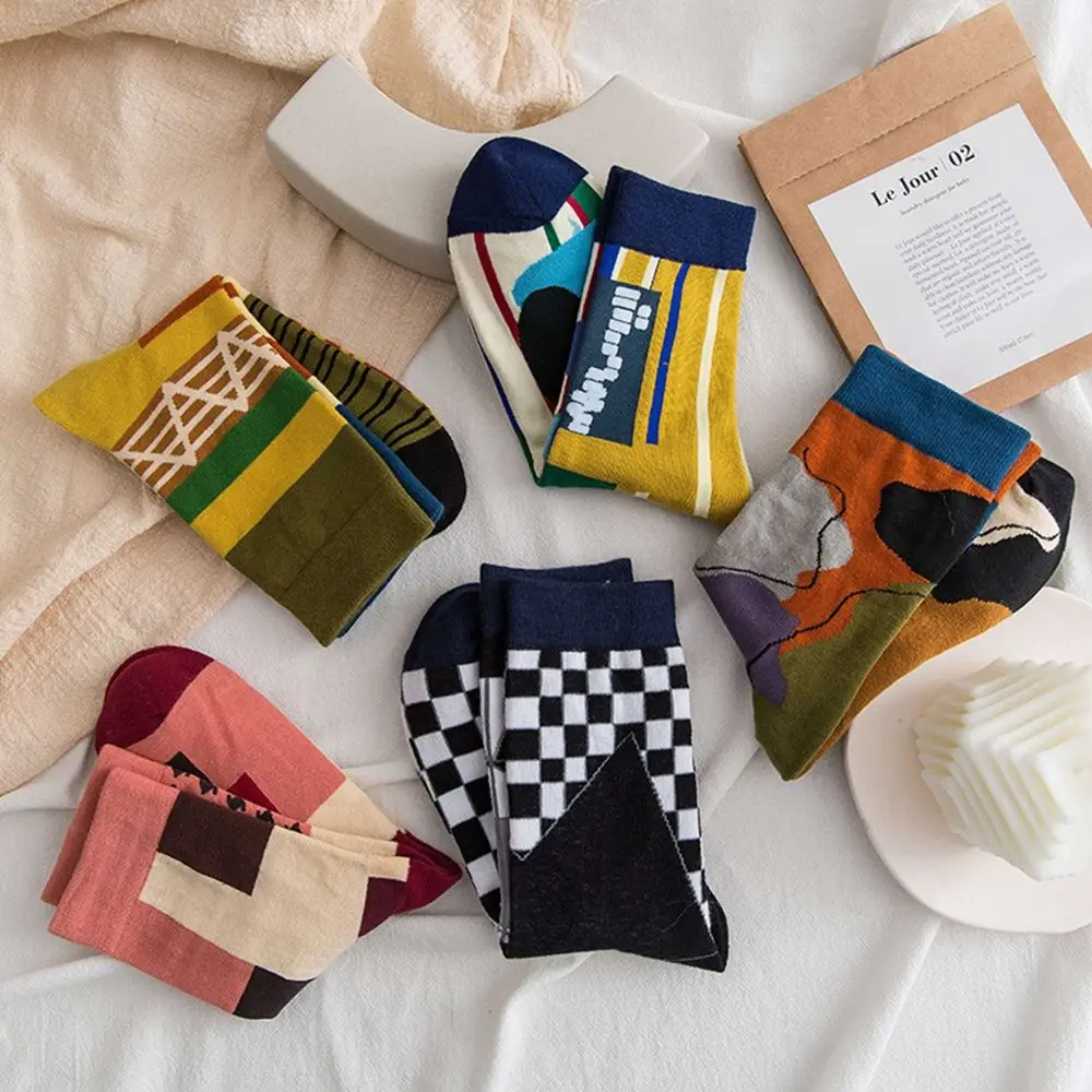 

Индивидуальные хлопковые носки в студенческом стиле, красочные полосатые носки с принтом граффити, удобные носки средней длины на осень и з...
