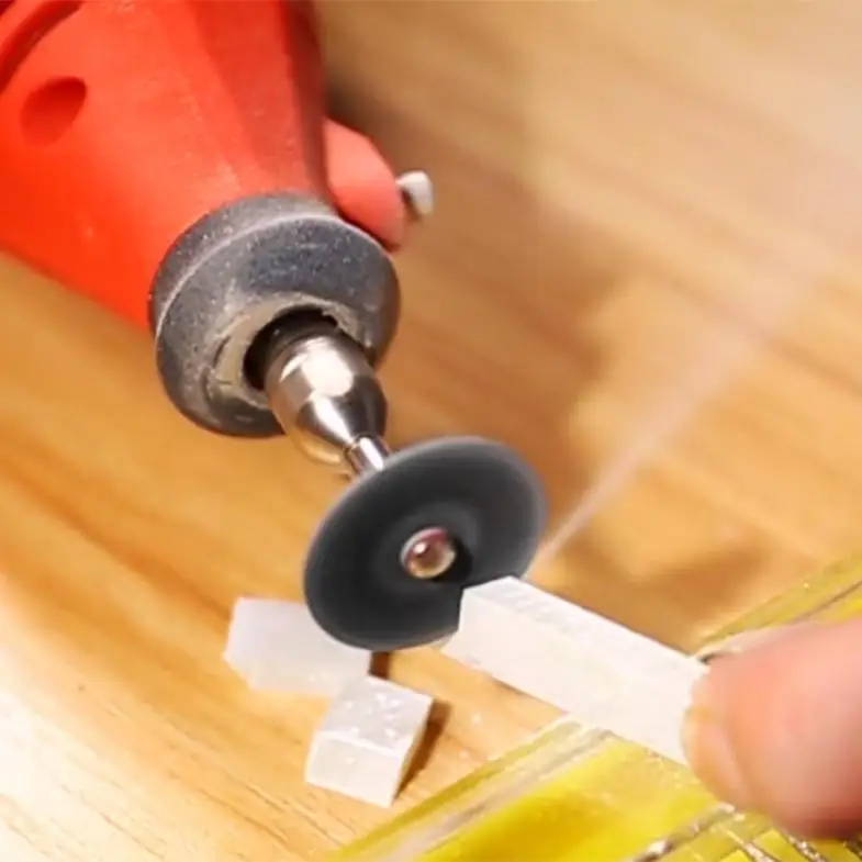 

32mm Mini Special Electric Grinding Resin Cutting Disc Rotary Tool with Double Mesh for Various Thin Metal Resin Cutting Sheet