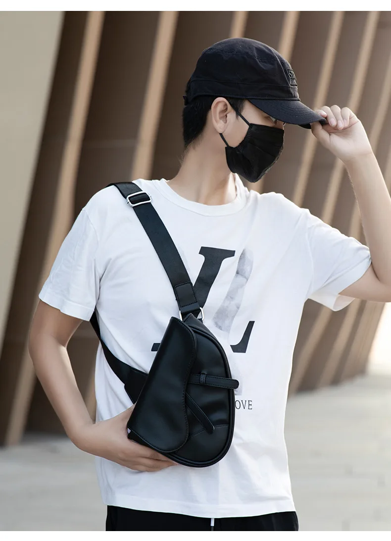 

Brand Designer Saddle Chest Bag Men's Crossbody Shoulder Bag Unisex Leather Purse Men Sling Messenger Bags Black Bolso De Hombre
