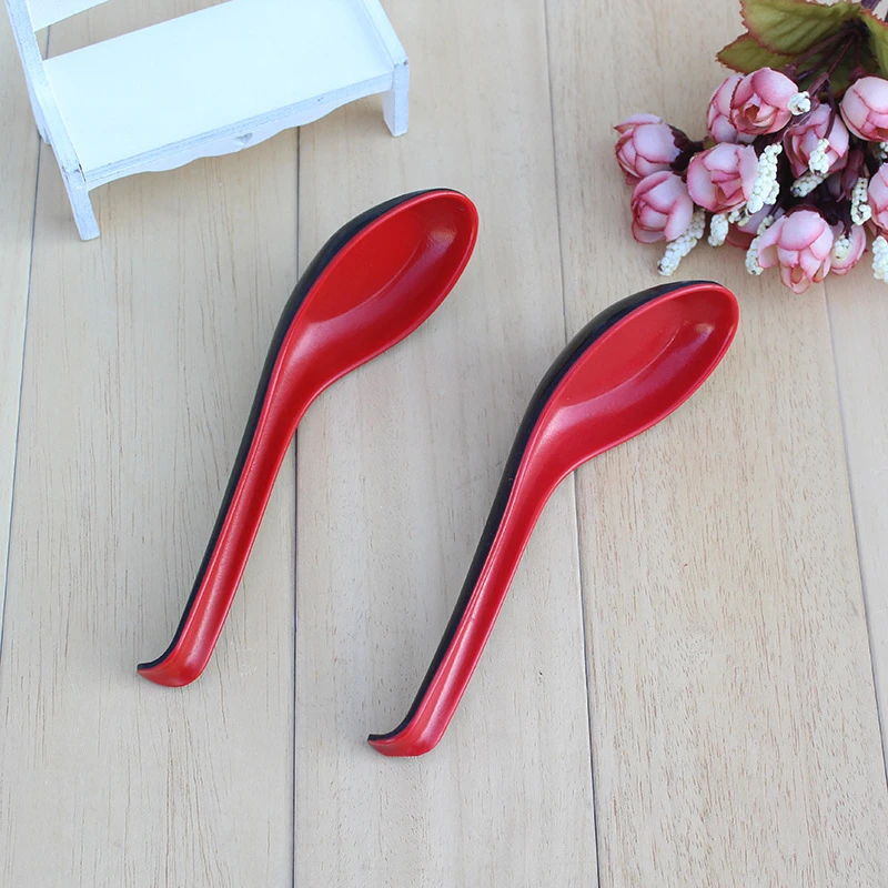 1 шт. японский Стиль суповая ложка красного и черного цвета Цвет пластиковая
