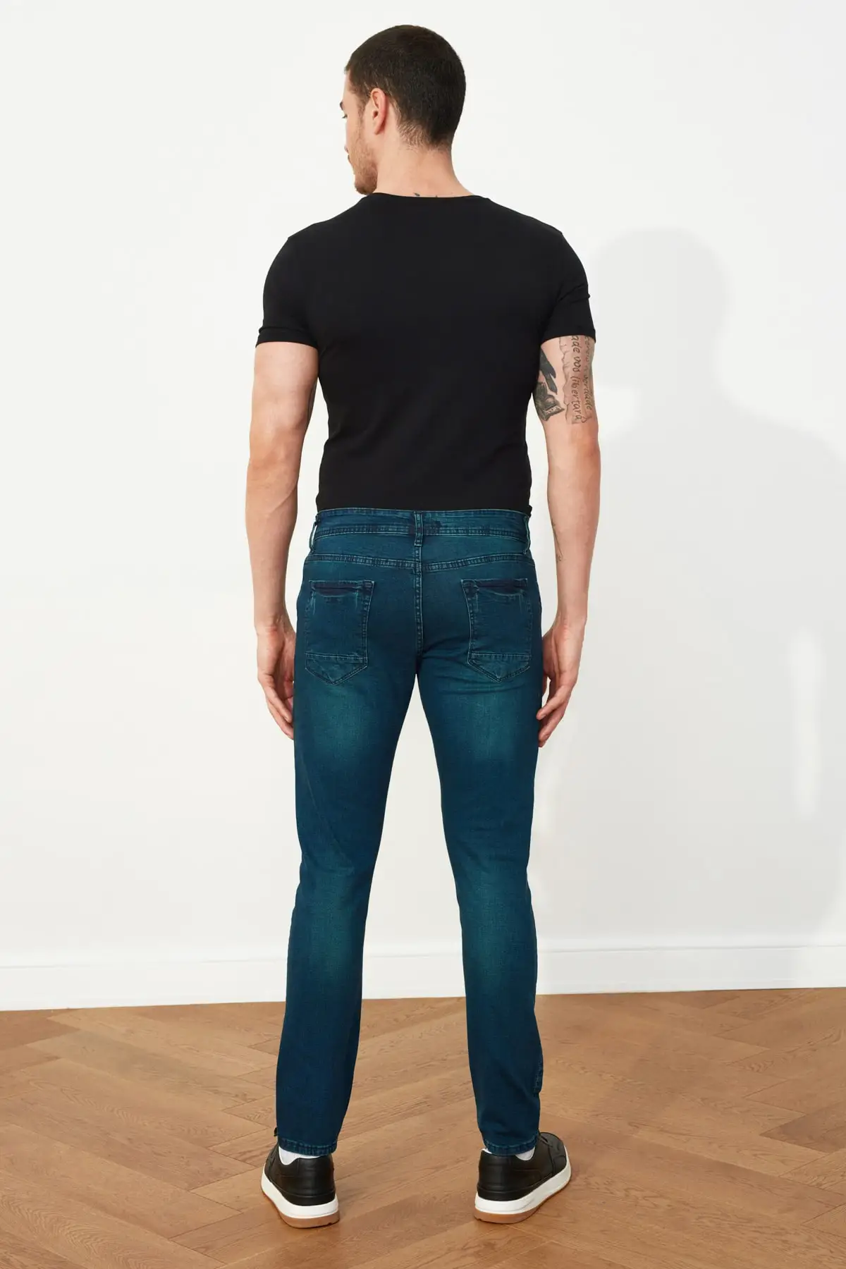 

Trendyol Navy Blue Men Harrow YÄ±pratmalÄ± Skinny Jeans TMNAW20JE0254