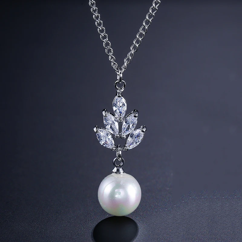 

Fashion Round Imitation & Leaf Zirconia Crystal Pearl Pendants Necklaces for Women Bridal Wedding Anniversary Jewelry