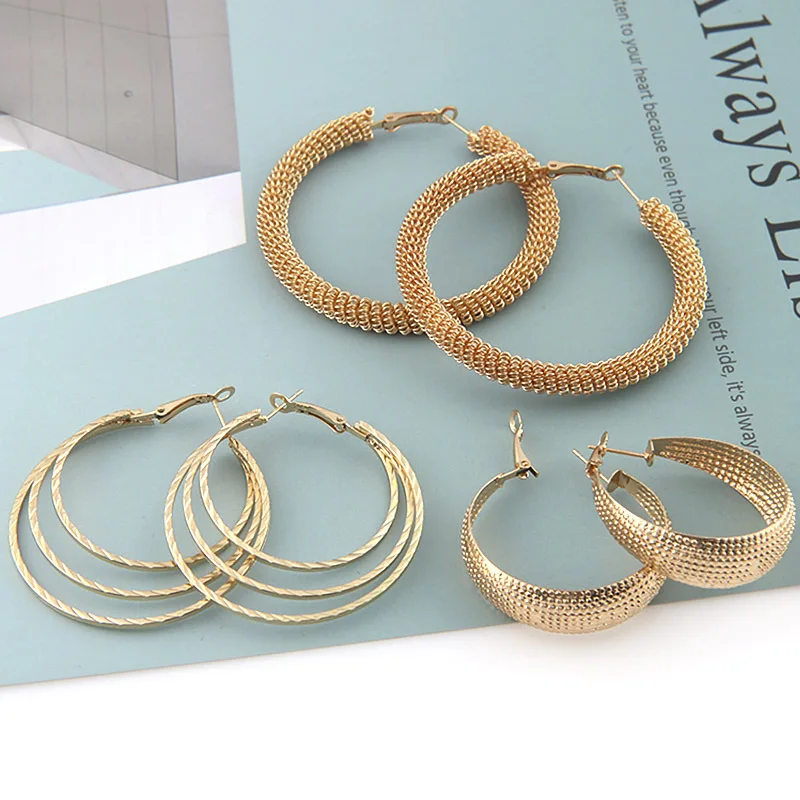 

2020 New Large Hoop Earrings 3 Pairs / Sets of Ring Earrings Female Earrings Fashion Personality Gift Combination Set of Gift