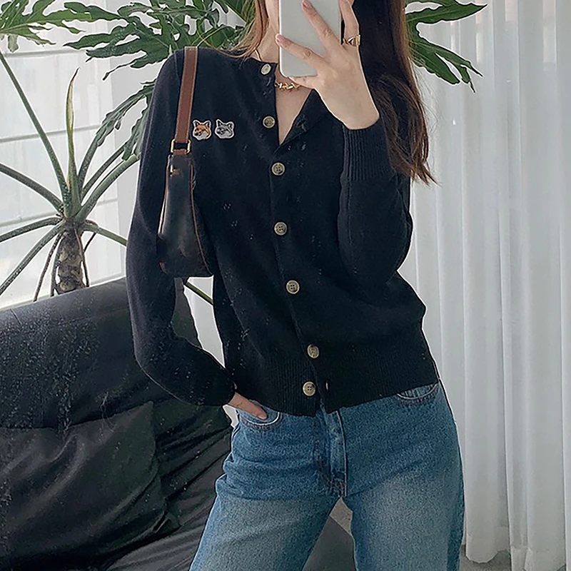 

O-Neck Long Sleeve Buttons Female Sweater Wool Knit Cardigans Casual Cozy Ladies Tops 2021 Rowling Embroidery Couple Fox Head