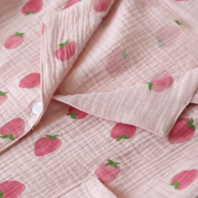 

Japanese new style summer cotton short-sleeved shorts pajamas suit women double gauze cute strawberry thin home service women