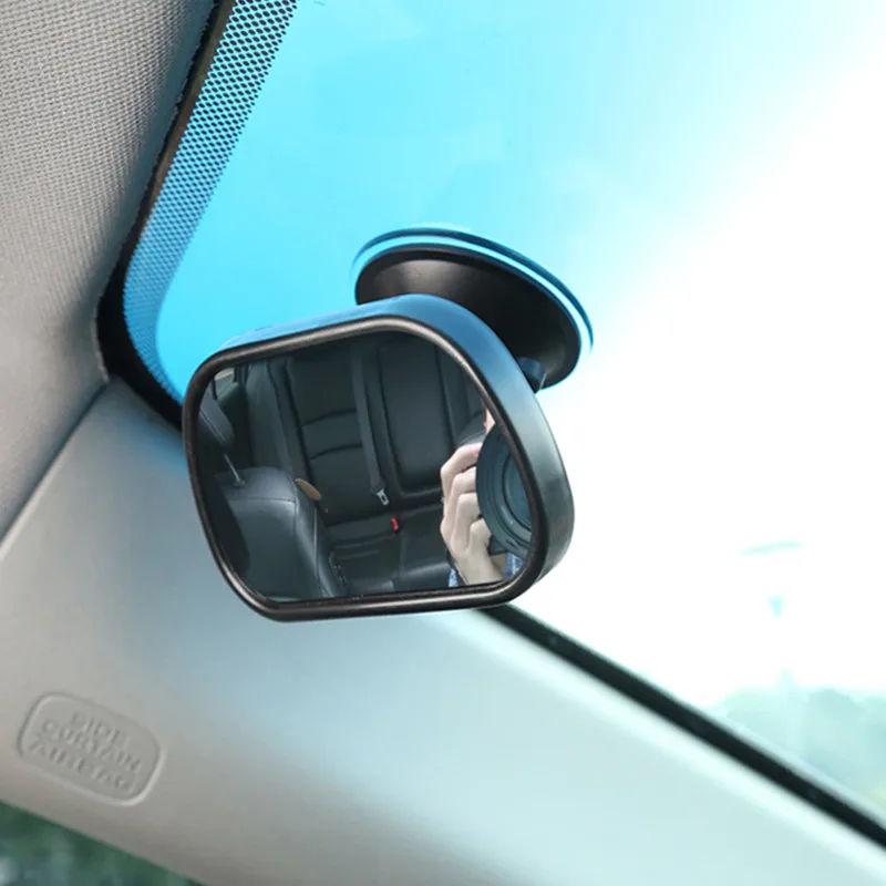 Для безопасной перевозки детей посмотреть на заднем сиденье зеркало детское