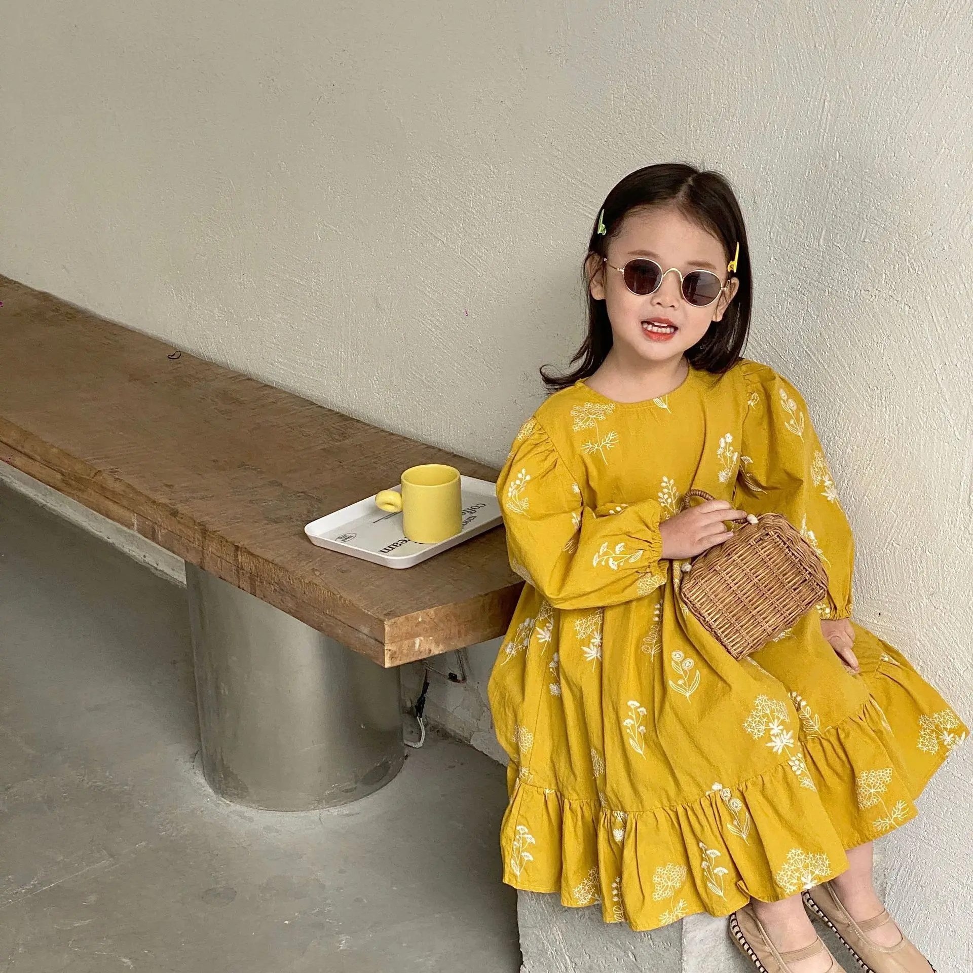 

Платье с длинным рукавом для девочек, новинка весны 2022, детское платье с цветочным принтом для маленьких принцесс, белая, желтая, корейская д...