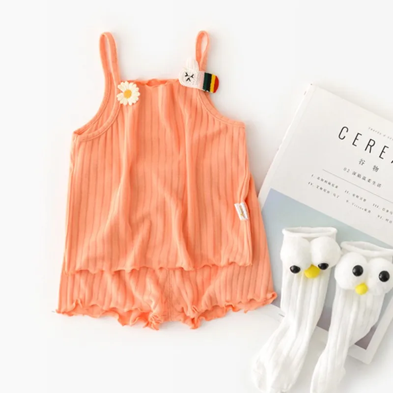 

Summer new girl little fresh Daisy rainbow rabbit suspender top baby dress set shorts cute two piece set