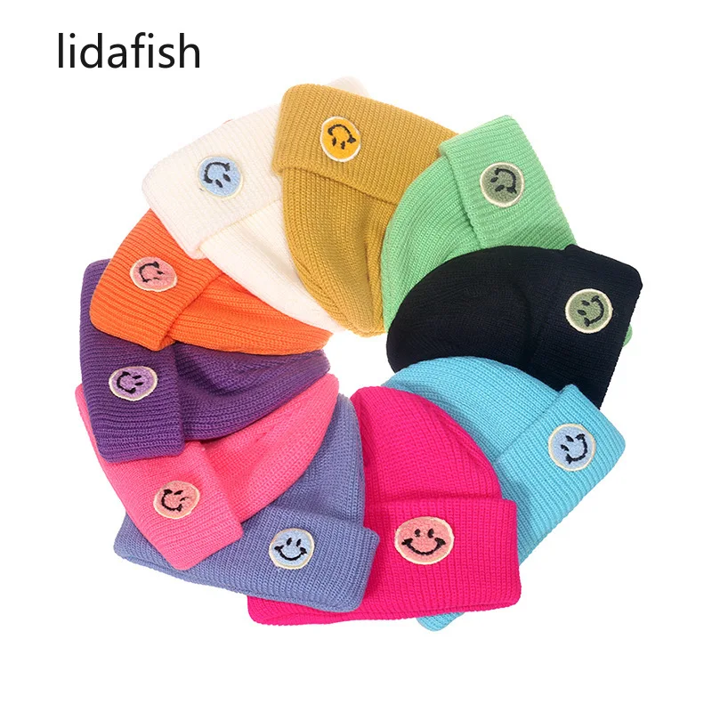 

lidafish Solid Color Smiling face Cartoon Embroidery Beanie Skull Caps Winter Warm knitted Skis Hats Tide Street Hip-hop Cap