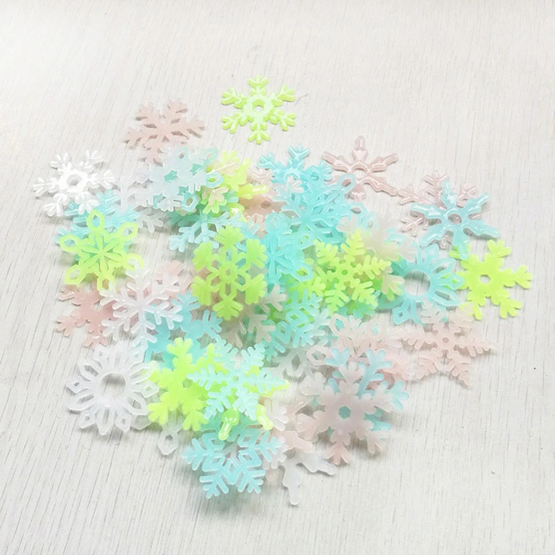 50 шт./лот Светящиеся Настенные наклейки в виде снежинки украшения для детской