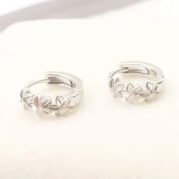 

Camellia Ear Buckle Female Hot Sale Fashion Original Ear Jewelry Plum Blossom Earring Earrings Wholesale SE165