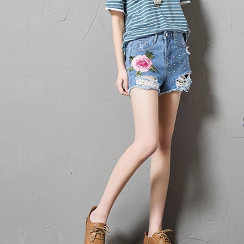2020 летние модные женские шорты свободного кроя с дырками короткие джинсовые