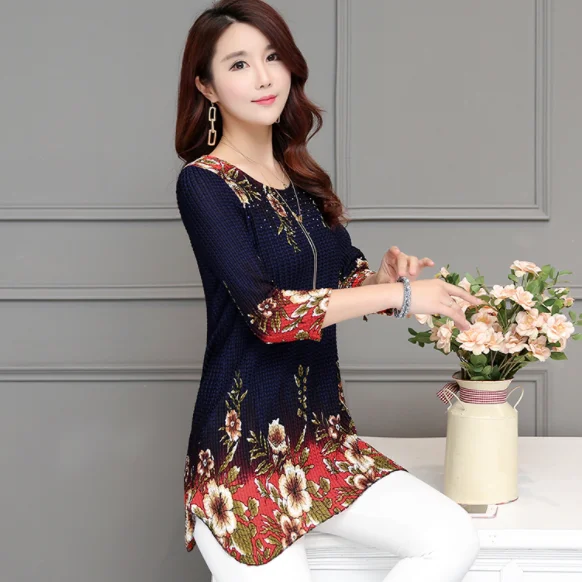 Женская шифоновая блузка с круглым вырезом и цветочным принтом размеры до