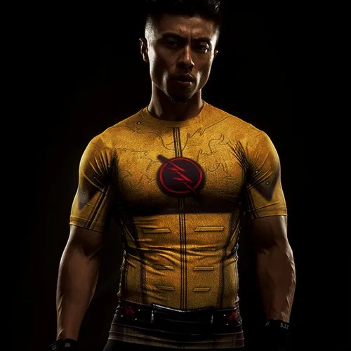 

Superhero short sleeved T-shirt summer fashion sports fitness quick dry tight T-shirt yellow flash cosplayt-shirt
