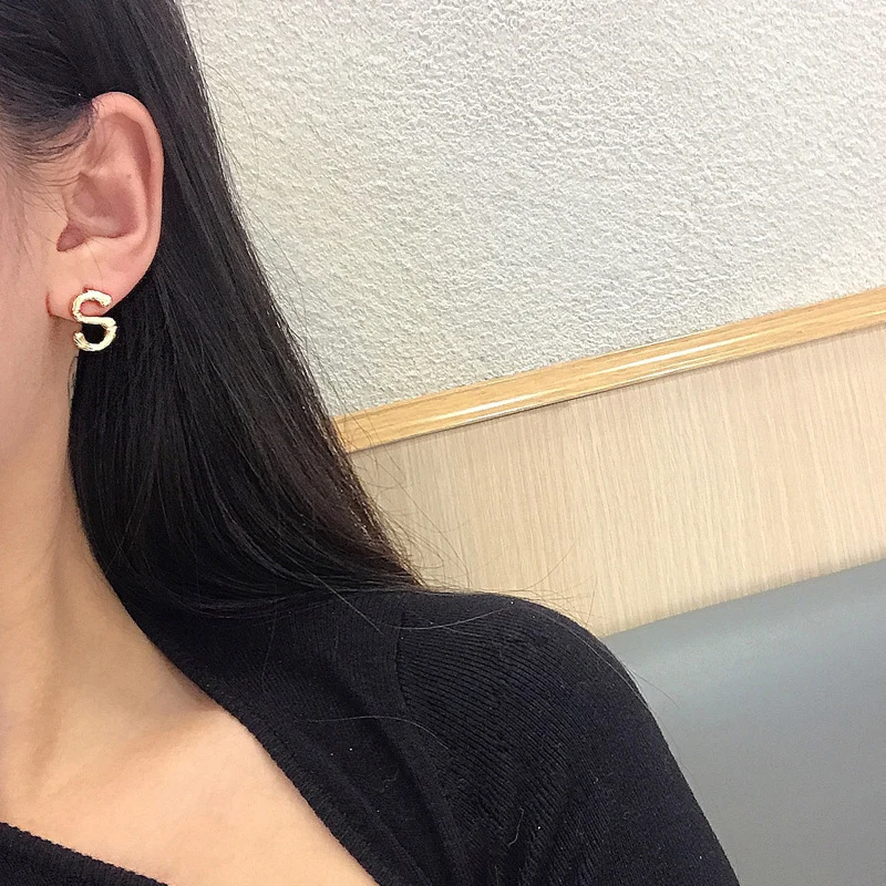 Корейские простые Эффектные серьги золотые серьги-гвоздики для женщин