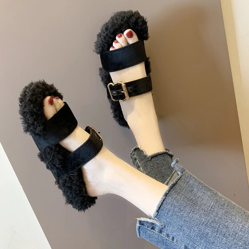 Дизайнерские зимние тапочки; Домашние меховые тапочки; женские Мягкие плюшевые меховые сандалии с пряжкой; меховые Вьетнамки; Modis mules pantoufle femme