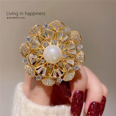 

Pins Brooch For Women's Luxury Zircon Flower Corsage Temperament Luxury Wild Snowflake Suit Pin Buckle High-End Holiday Gifts