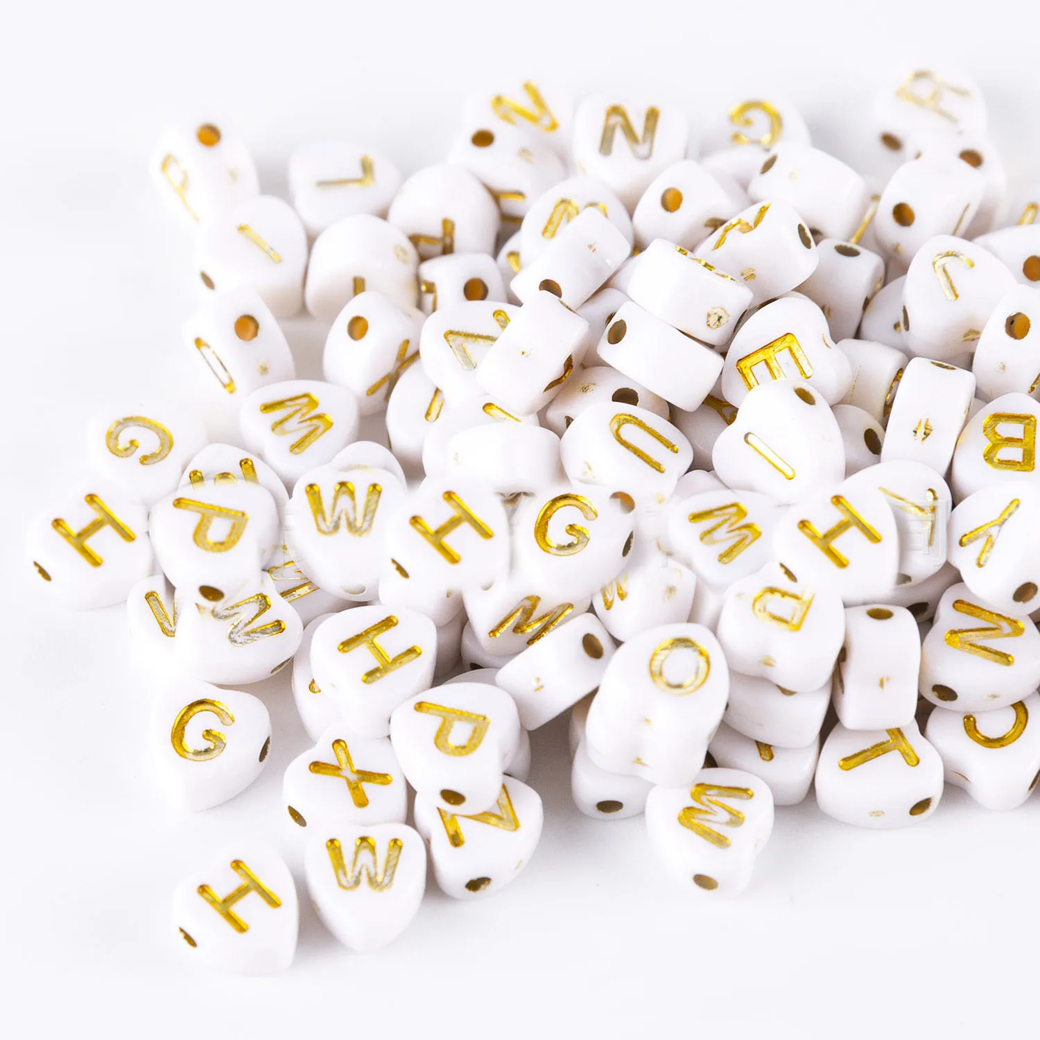 

Newest 4*7mm Heart Shape Acrylic Letter Beads 3400pcs White with Gold English Character Initial Printing Plastic Alphabet Spacer