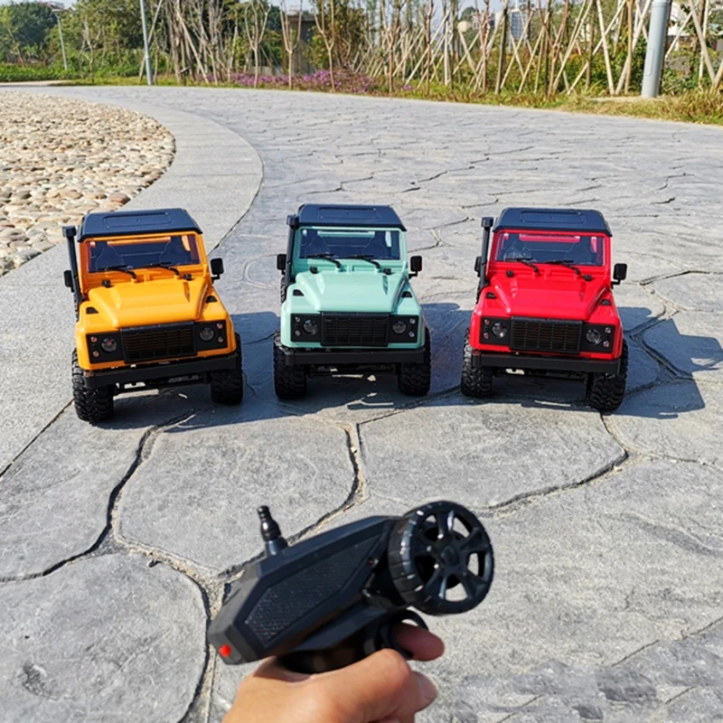 

2.4G Wireless Controller 1:12 Scale Pickup Truck Four-wheel Drive RC Rock Crawler Car 4WD DIY Assembly RC Vehicle Kit