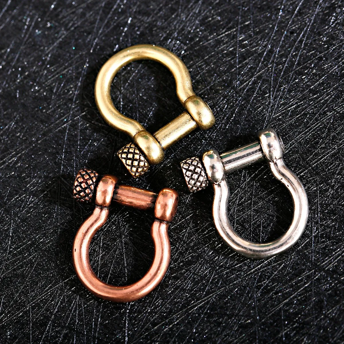 

Men Copper Paracord Bracelet Keychain DIY Outdoor Lanyard Making Bracelet Jewelry Bracelet Accessories Charms Bead Geometry