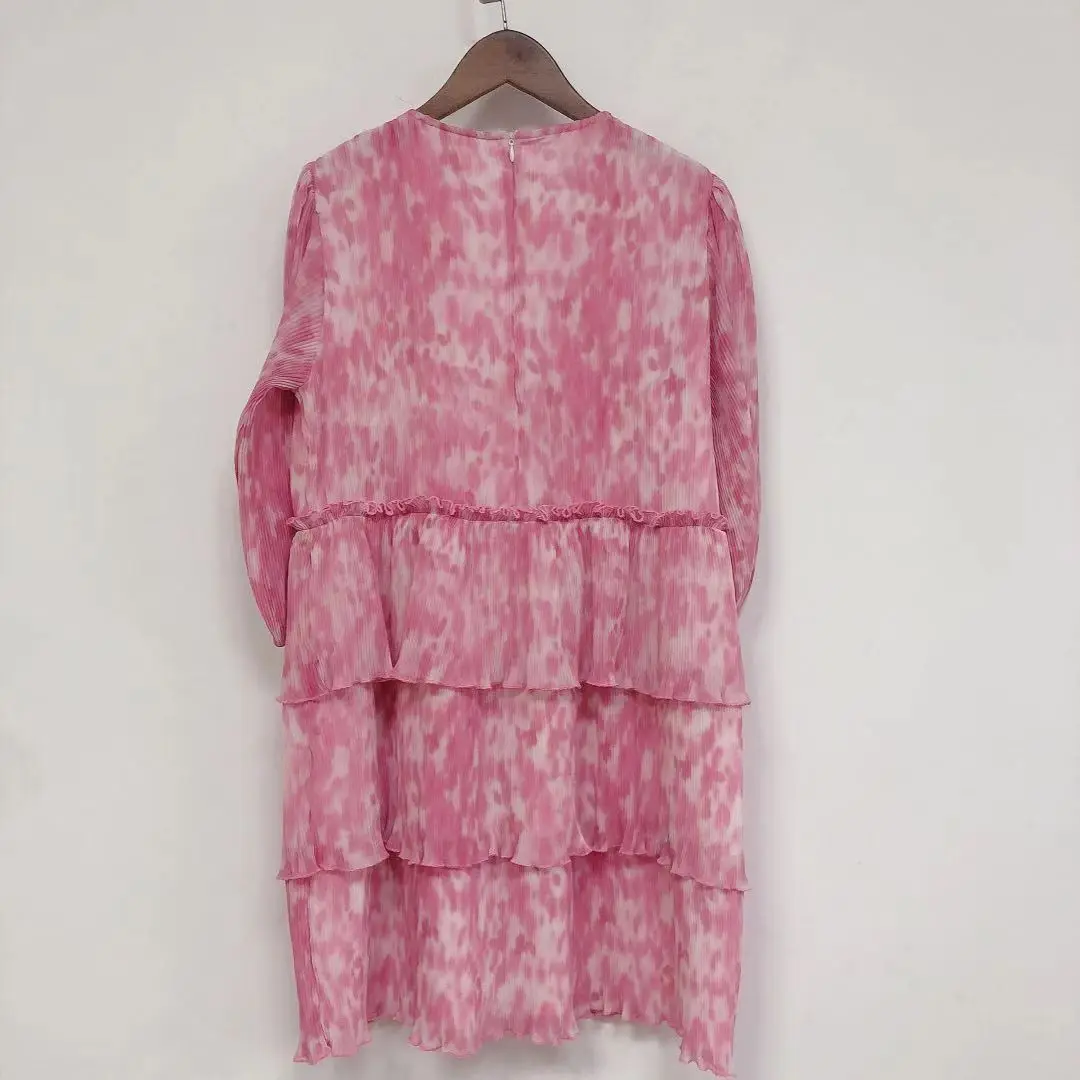 

2021 Early Spring New Women Dress Ruffled Fresh Rendering Powder Three-quarter Sleeve Round Neck Pleated Cake Dress