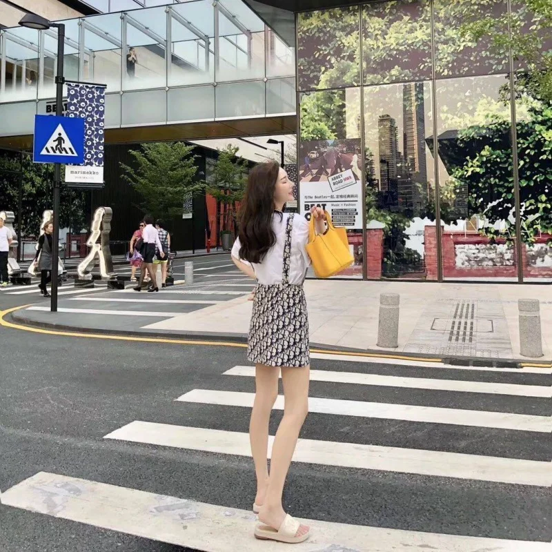 

Halter, Thin, All-Match Student Female Foreign Style Reduced Age Vintage 2021 Spring And Summer Suspender Skirt Net Red