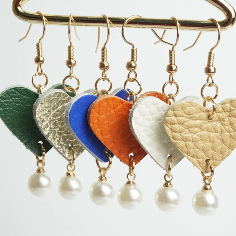 Женские серьги-подвески из натуральной кожи с жемчугом | Украшения и аксессуары