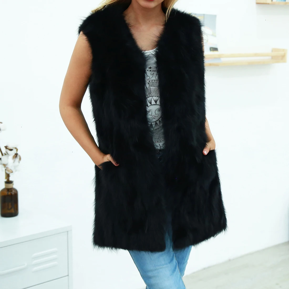 Черное пальто из искусственного меха модное женское с v образным вырезом без