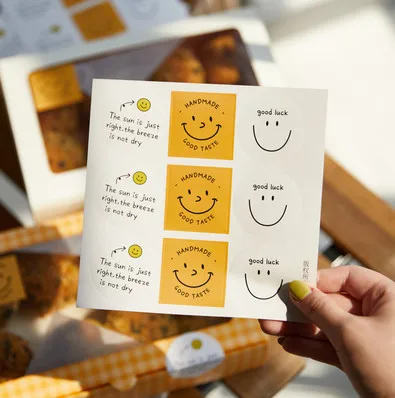 

Brief smiley sticker dessert package decoration sealing paster cake cookie bag stickers gift decoration favors
