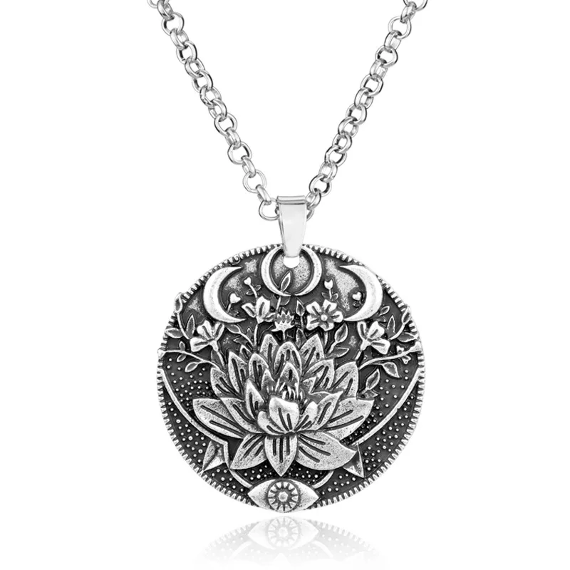 

2020 New Gypsy retro Tibetan medium-sized carved flower round tassel pendant women's necklace statement Maxi jewelry