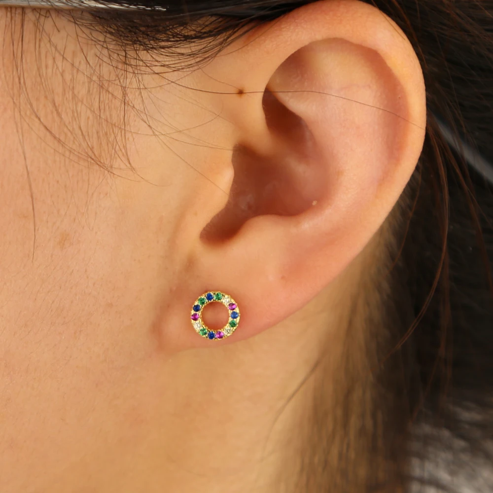 

Wholesale Tiny Round stud earring for girl lady festival gift bling bling rainbow crystal cz stone paved Circle earrings