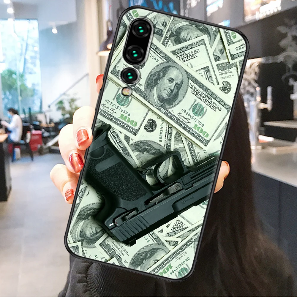 Чехол для телефона с изображением черного автомата AK47 Gun firearms Desert Eagle и банкнот для Huawei P Mate P10 P20 P30 P40 10 20 Smart Z Pro Lite 2019 в матовом исполнении.