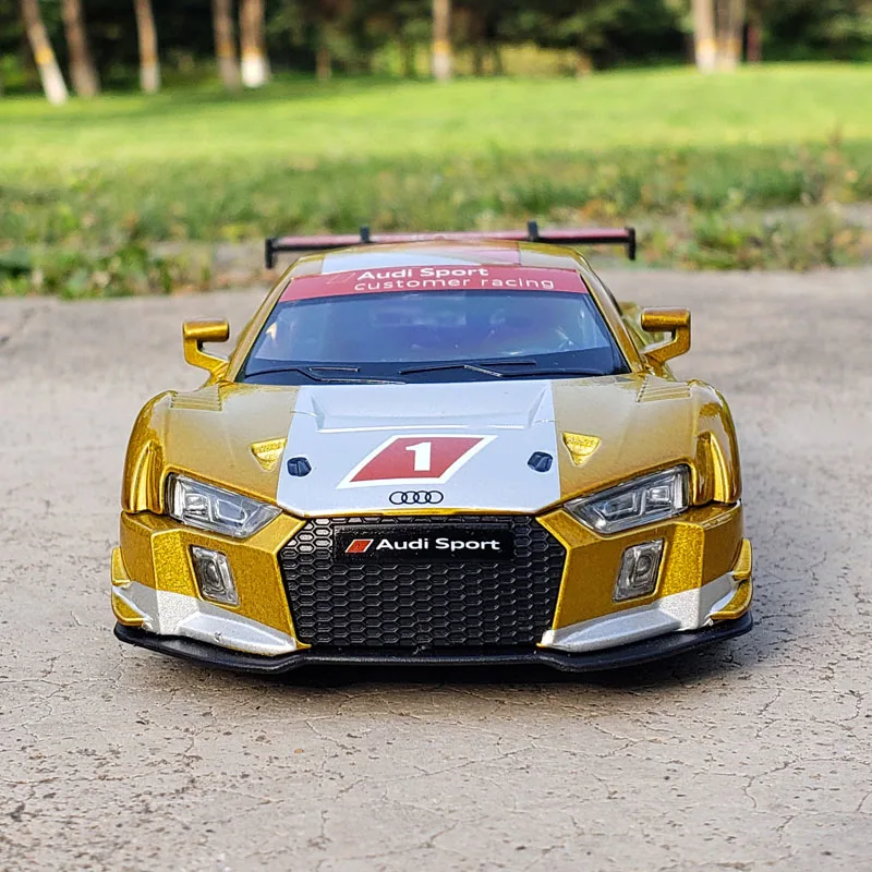 R8 гоночный автомобиль LMS ралли серии Коллекционные вещи модель моделирование