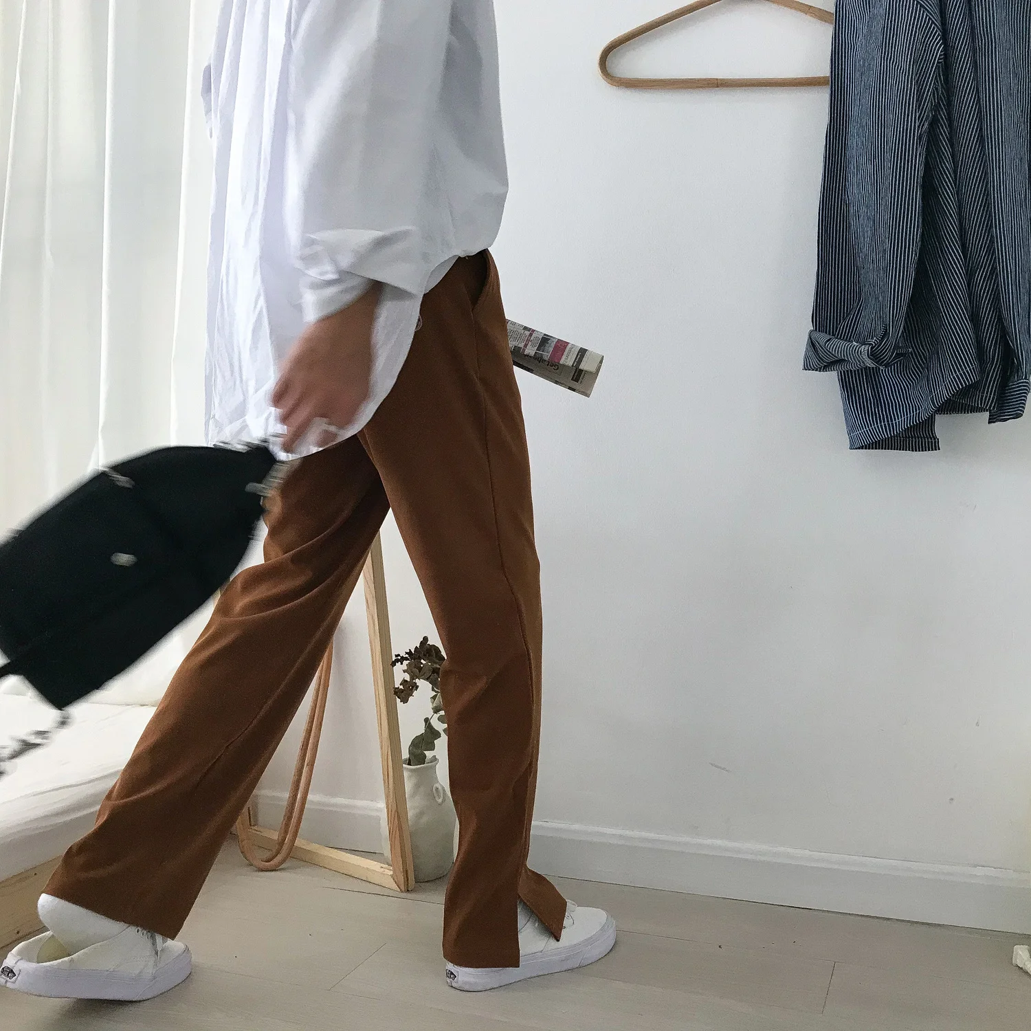 

Men's Side Split Bottoms Causal Suit Coat Ins Loose High Waist Wide Leg Pants Black Brwon Trousers For Male Zipper 9Y5169