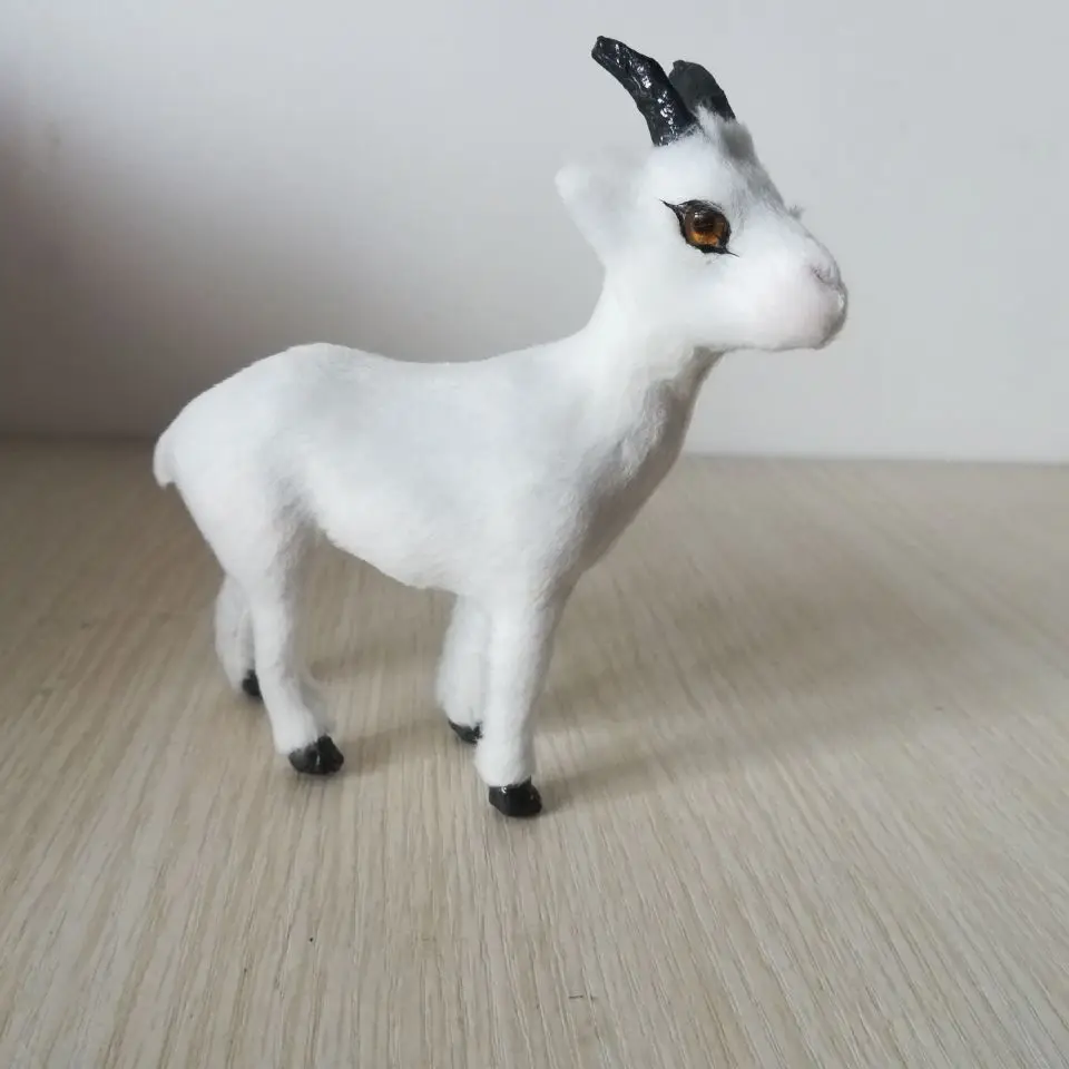

Мини игрушка реальной жизни 11x10 см, белая Овечка, модель ручной работы, пластик и пух, белая коза, реквизит, украшение для дома и стола, игрушк...