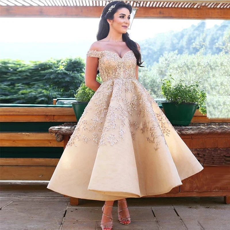 

Sexy Champagne A Line Tea Length Prom Dresses Off the Shoulder Sweetheart Gold Applique Organza Evening Dess Party Gown