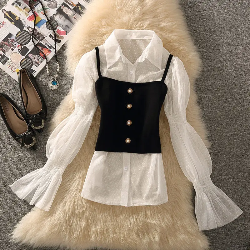 

2021 Women Spring Summer Vintage 2 Piece Set Lady Flare Sleeve Lace Shirt Button Knitted Vest Sets Female Casual Solid Suit G649