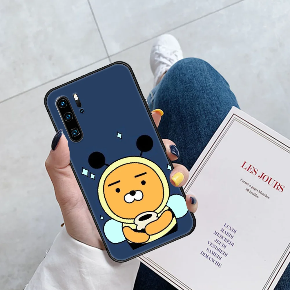 

Cartoon Cute Ryan Bear Phone Case Cover For Samsung Galaxy A7 8 10 20 20e 21 30 30S 31 41 50 50S 51 70 71 91 black Hoesjes