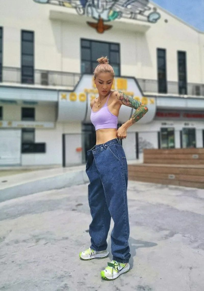 L77street осень Харадзюку Необычные отверстие сексуальные Скошенные строчки высокой уличной виной джинсы