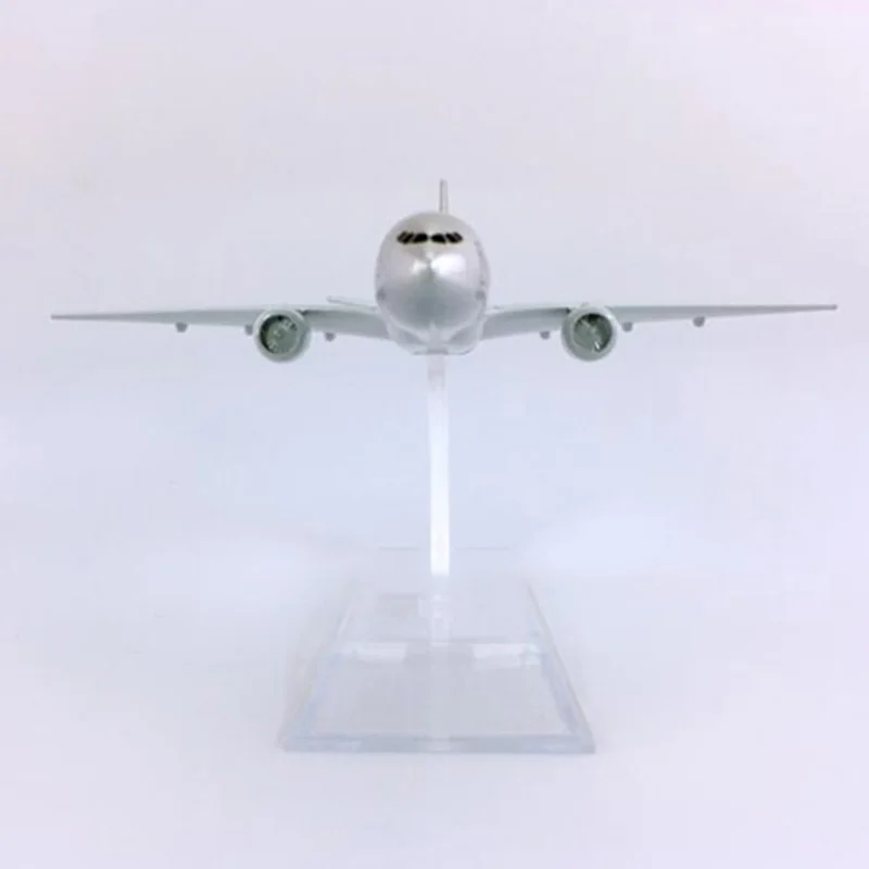 16 см 1:400 B777 200 модель американского самолетов с сплав на основе самолет