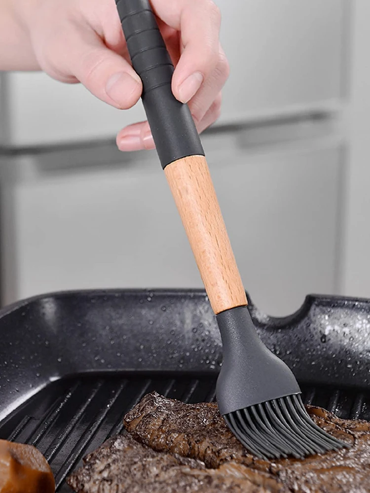 

Seasoning Brush Beech Wood Handle Silicone Barbecue Brush Smear Brush Oil Kitchen Tools Necessary For Indoor And Outdoor Baking