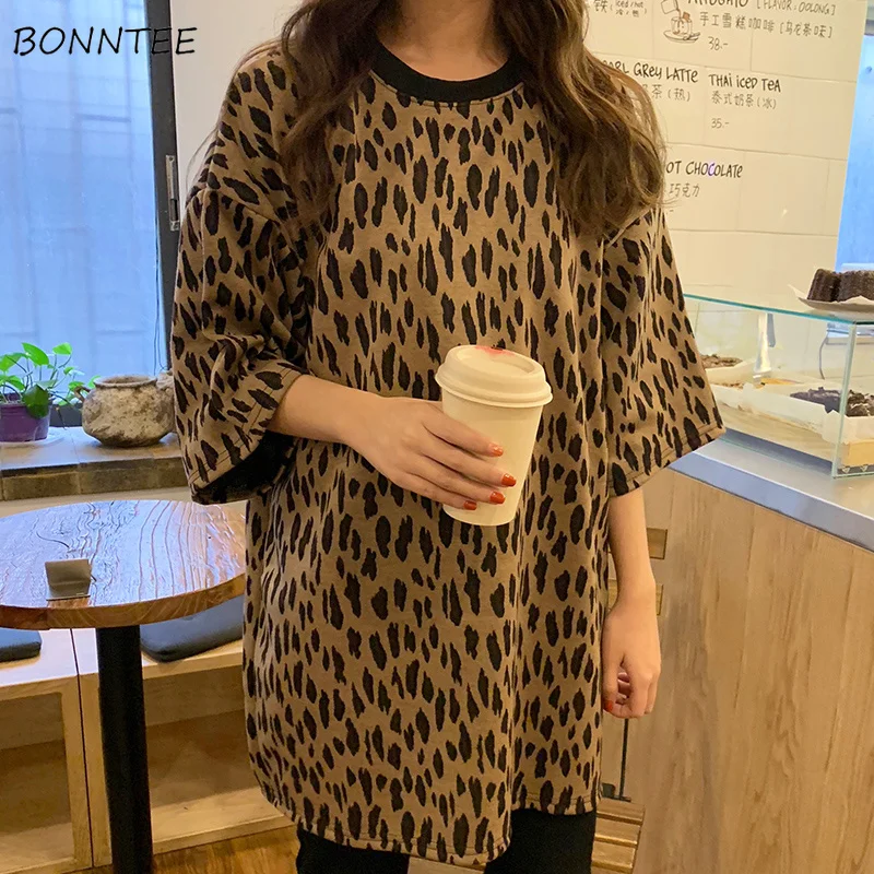 

Женская футболка, леопардовая, с коротким рукавом, 2019